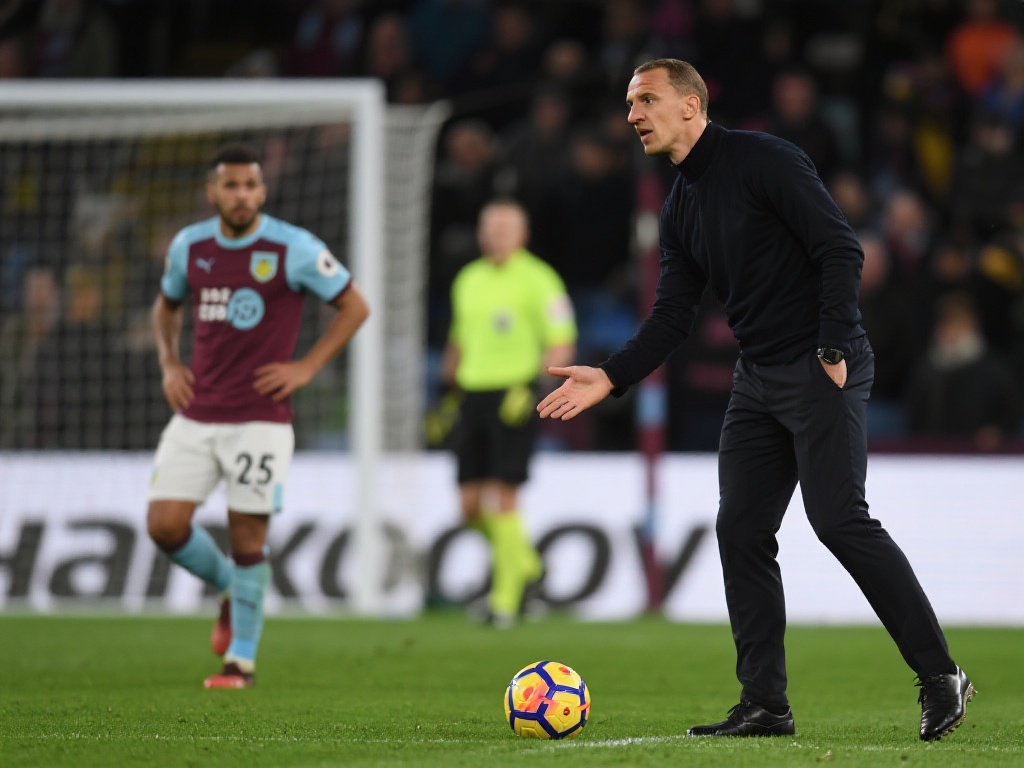 五连败的战术困局
英超的激烈竞争使得任